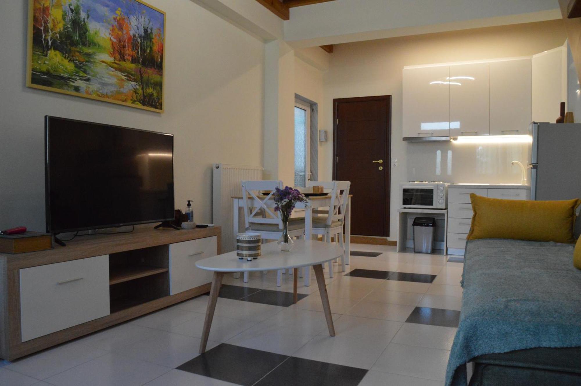 Aigaiou House 2 *